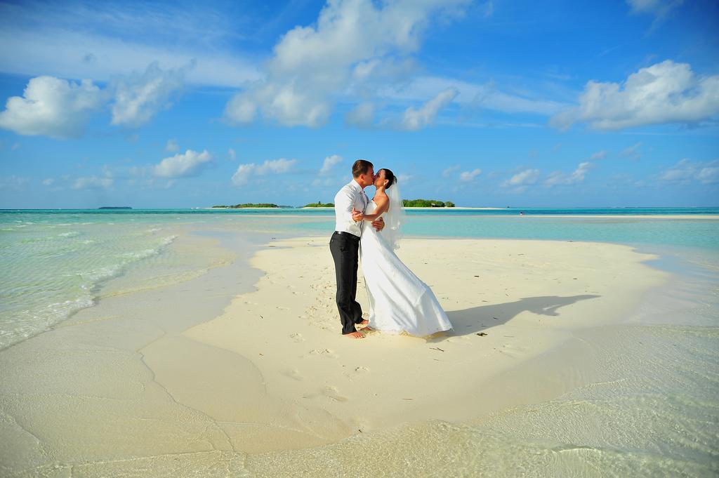 Arora Inn Maafushi Exterior photo